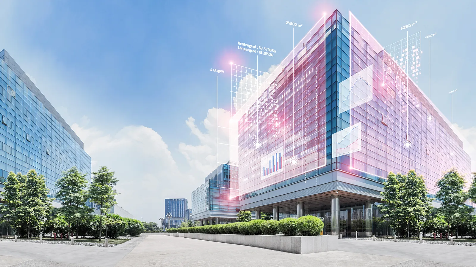 Modernes Bürogebäude mit digitalen Datenvisualisierungen auf der Fassade – Symbol für smarte Gebäudebewertung und digitale Prozesse.